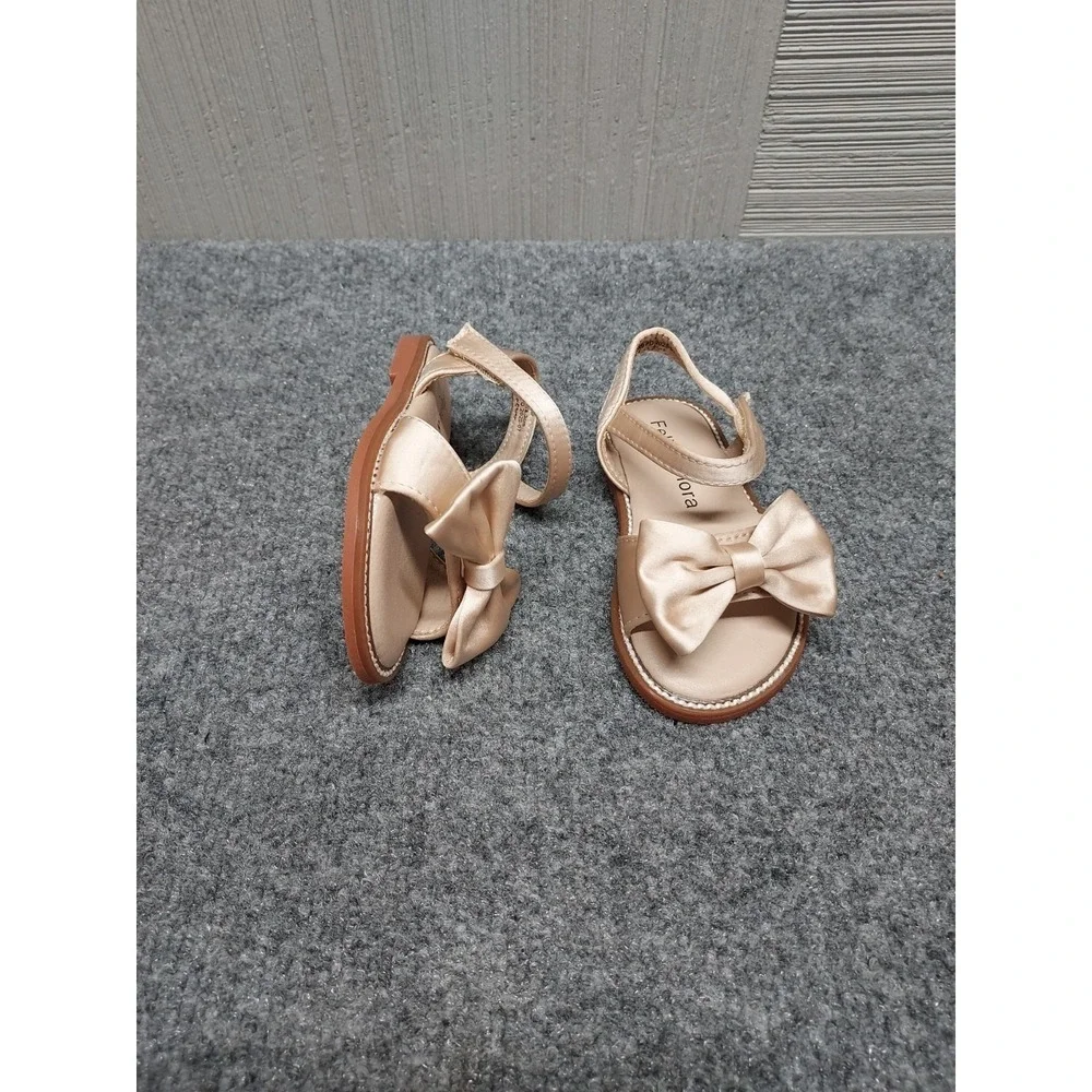 Felix & Flora Toddler Sandals 6 Beige Bow Straps Open Toe Lightweight Outdoor